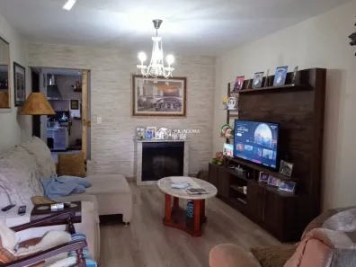Sobrado com 2 Quartos à venda, 180m² no Teresópolis, Porto Alegre