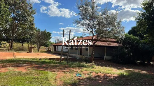 Fazenda/Sítio com 3 Quartos à venda, 190000m² no Área Rural de Uberlândia, Uberlândia