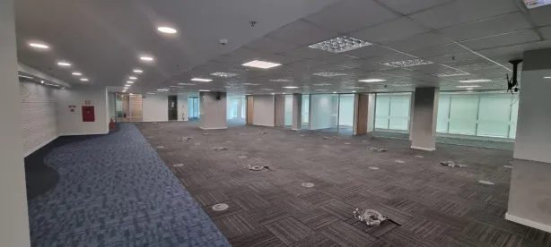 Sala Comercial para alugar, 911m² no Humaitá, Rio de Janeiro
