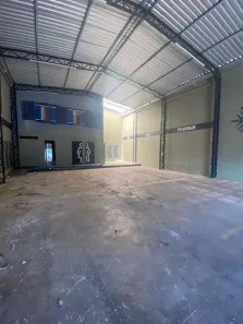 Ponto Comercial à venda, 265m² no Parque Residencial Laranjeiras, Serra