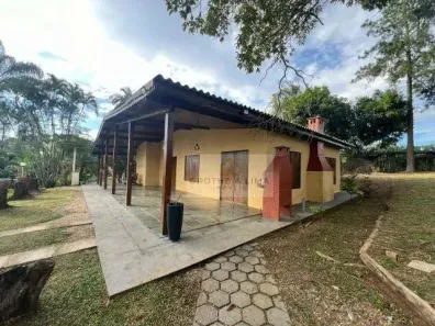 Fazenda/Sítio com 3 Quartos à venda, 100m² no Tijuco Preto, Caçapava