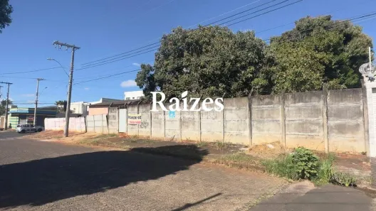 Lote/Terreno à venda, 893m² no Tubalina, Uberlândia