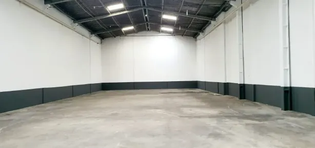 Galpão/Depósito/Armazém para alugar, 750m² no Jardim Lindóia, Porto Alegre