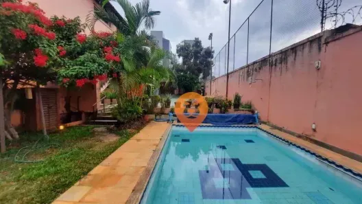 Casa com 5 Quartos à venda, 620m² no Santa Tereza, Belo Horizonte