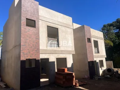 Casa de Condomínio com 3 Quartos à venda, 85m² no Santa Cândida, Curitiba