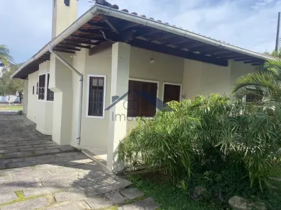 Casa com 3 Quartos para alugar, 150m² no Quitandinha, Petrópolis