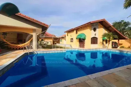 Casa com 2 Quartos à venda, 227m² no Centro, Peruíbe