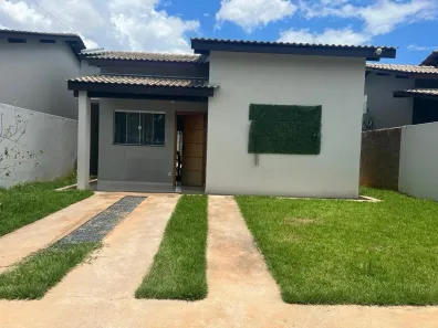 Casa com 3 Quartos para alugar, 100m² no Distrito Industrial, Cuiabá