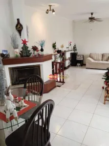 Casa com 4 Quartos à venda, 256m² no Jardim Morumbi, Itatiba