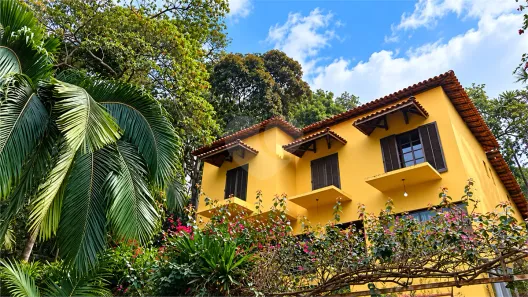 Casa de Condomínio com 3 Quartos à venda, 325m² no Caraguatá, Mairiporã