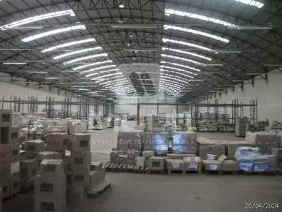Casa com 1 Quarto para alugar, 2000m² no Distrito Industrial, Uberlândia