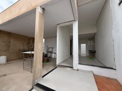 Casa com 3 Quartos à venda, 75m² no Planalto, Montes Claros