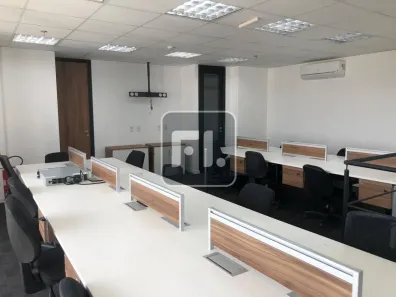 Sala Comercial para alugar, 214m² no Vila Cordeiro, São Paulo