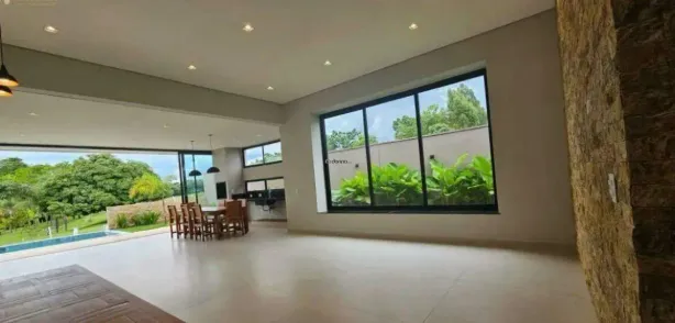 Casa com 4 Quartos à venda, 271m² no Jockey Park II, Uberaba