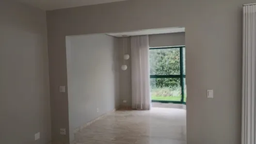 Sobrado com 3 Quartos para alugar, 260m² no Tamboré, Santana de Parnaíba