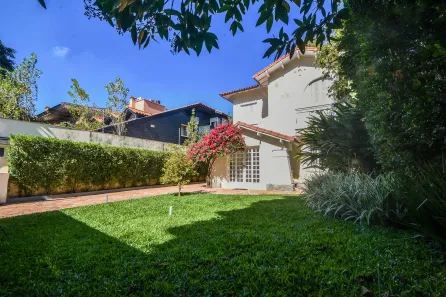 Casa com 3 Quartos para alugar, 250m² no Jardim Europa, São Paulo