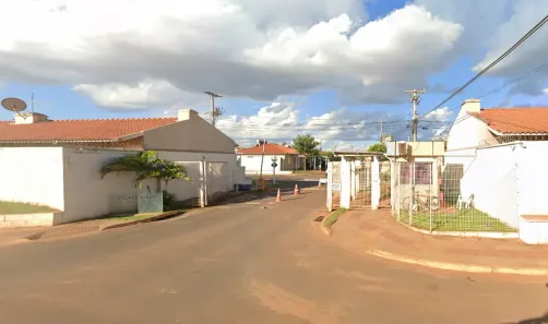 Casa de Condomínio com 2 Quartos para alugar, 42m² no Jardim Parati, Campo Grande