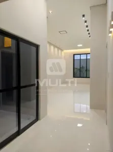 Casa com 3 Quartos à venda, 250m² no Laranjeiras, Uberlândia