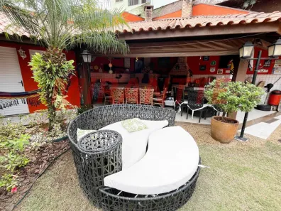 Sobrado com 3 Quartos à venda, 450m² no Jardim Itatinga, São Paulo