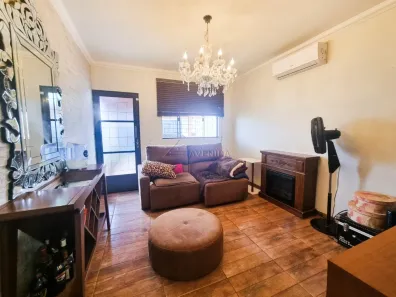 Casa com 3 Quartos à venda, 110m² no Califórnia, Londrina