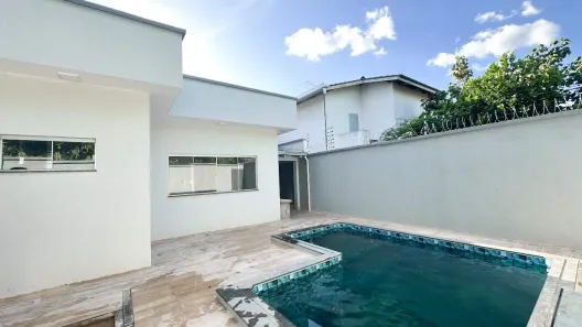 Casa com 3 Quartos à venda, 140m² no Plano Diretor Sul, Palmas