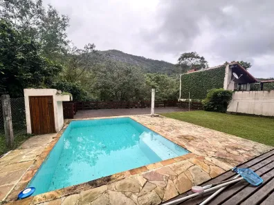 Casa de Condomínio com 4 Quartos à venda, 450m² no Badu, Niterói
