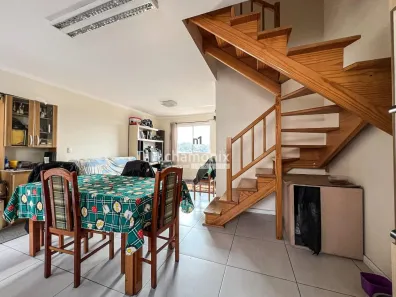 Sobrado com 2 Quartos à venda, 79m² no Flores da Cunha, Flores da Cunha