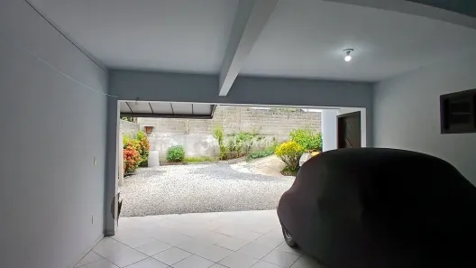 Casa com 3 Quartos à venda, 232m² no Jardim Maluche, Brusque