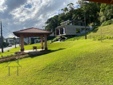 Lote/Terreno à venda, 243m² no Vila Nova, Joinville
