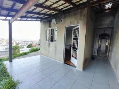 Casa com 2 Quartos à venda, 87m² no Bandeirantes, Contagem