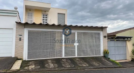 Sobrado com 3 Quartos à venda, 160m² no Vila Oliveira, Mogi das Cruzes