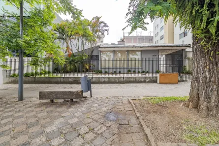 Imóvel Comercial para alugar, 425m² no Água Verde, Curitiba