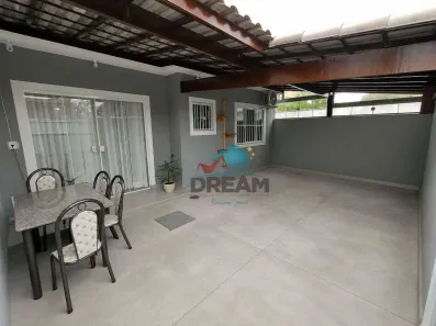 Casa com 2 Quartos à venda, 57m² no Loteamento Extensão do Serramar, Rio das Ostras