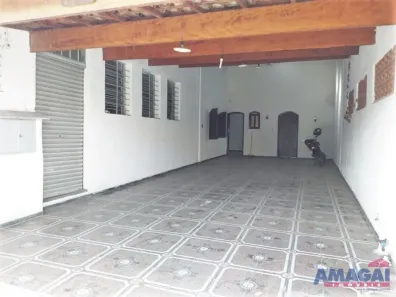 Casa com 3 Quartos à venda, 190m² no Vila Martinez, Jacareí
