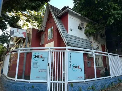 Ponto Comercial com 10 Quartos para alugar, 270m² no Grajaú, Rio de Janeiro