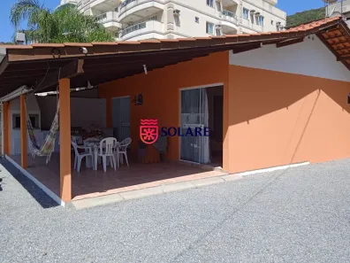 Casa com 2 Quartos para alugar, 86m² no Bombas, Bombinhas