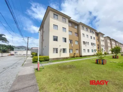 Apartamento com 2 Quartos para alugar, 52m² no Pachecos, Palhoça