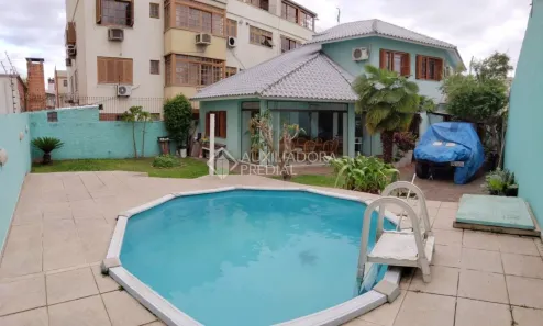 Sobrado com 6 Quartos à venda, 240m² no Sarandi, Porto Alegre