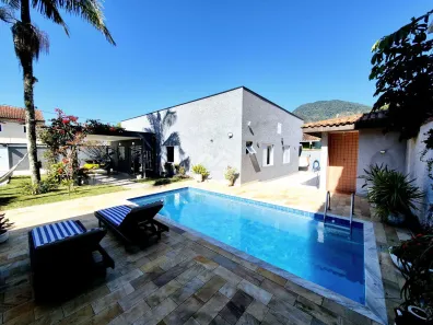 Casa com 4 Quartos à venda, 168m² no Centro, Peruíbe