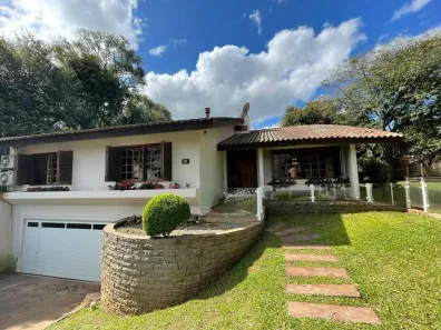 Casa com 4 Quartos à venda, 330m² no Petrópolis, Passo Fundo