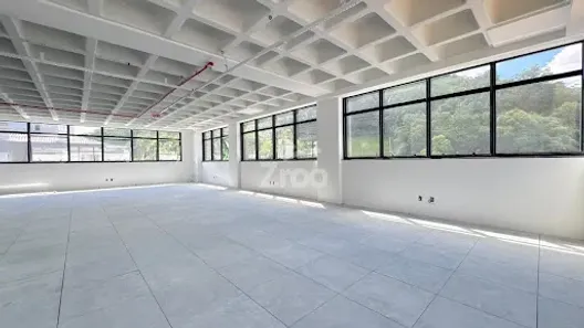 Sala Comercial para alugar, 374m² no Vila Nova, Blumenau