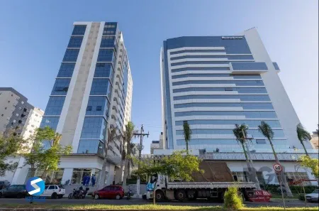 Sala Comercial à venda, 81m² no Chácara das Pedras, Porto Alegre