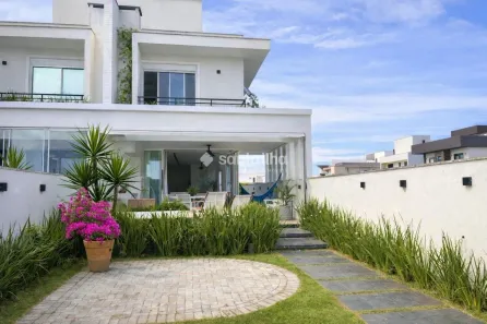 Casa com 3 Quartos à venda, 143m² no Campeche, Florianópolis