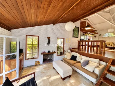 Casa com 3 Quartos à venda, 126m² no Lagoa da Conceição, Florianópolis