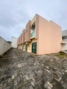 Casa de Condomínio com 4 Quartos à venda, 180m² no Ipitanga, Lauro de Freitas