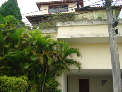 Casa de Condomínio com 4 Quartos à venda, 400m² no Badu, Niterói