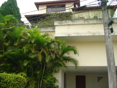 Casa de Condomínio com 4 Quartos à venda, 400m² no Badu, Niterói