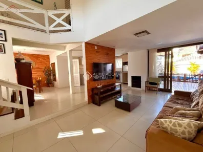 Casa com 4 Quartos à venda, 200m² no Centro, Garopaba
