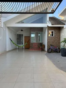 Casa com 3 Quartos à venda, 114m² no Jardim Brasil, Maringá