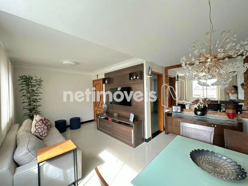 Apartamento com 3 quartos — Carlos Prates, Belo Horizonte